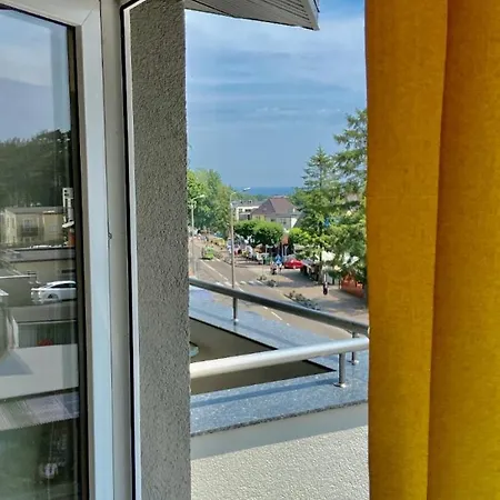Séjour chez l'habitant Pensjonat Ibiza Wladyslawowo - Tanie Pokoje, Blisko Plaza , Aleja Gwiazd I Cos Władysławowo
