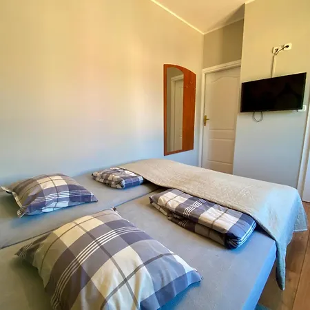 Séjour chez l'habitant Pensjonat Ibiza Wladyslawowo - Tanie Pokoje, Blisko Plaza , Aleja Gwiazd I Cos